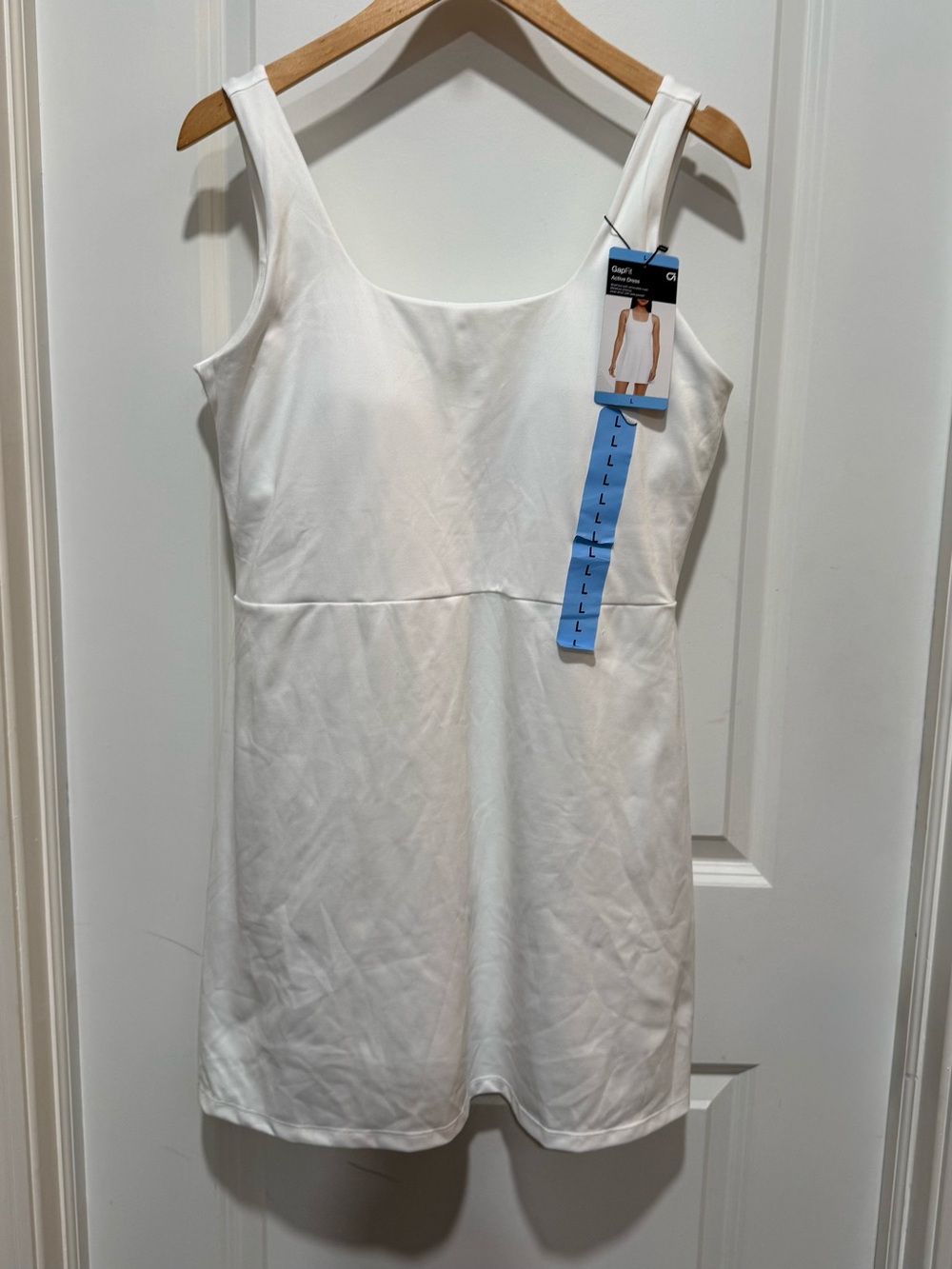 NWT GAPFit White Active Tank Dress Large Built-In Bra Shorts Tennis Pickleball